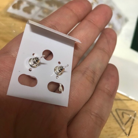 SALE ❗️🏝Flamingo Earrings SALE, NO OFFERS ❗️ - Picture 5 of 5